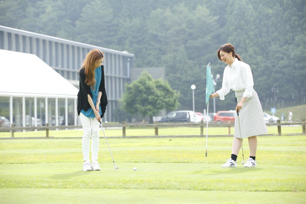 Menard Aoyama Resort: Wafukan Utatsukasa Iga Kültér fotó